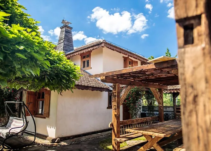 فندق مبيت وإفطار Woodland 4*